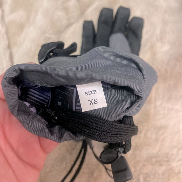 Dakine snowboarding Gloves size XS - Picture 2 of 3